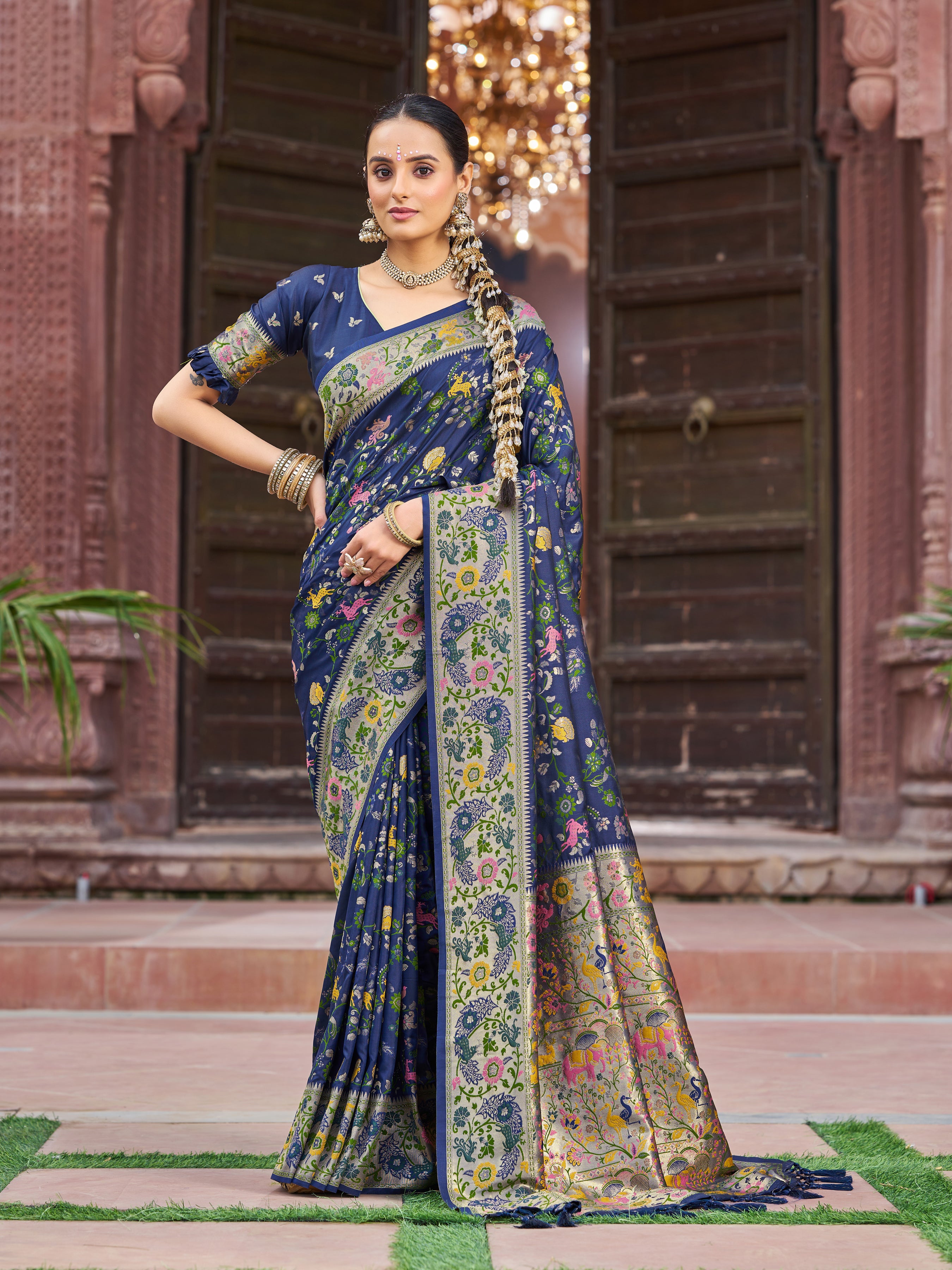 Soft Silk Saree - Perfect for Partywear / Bollywood