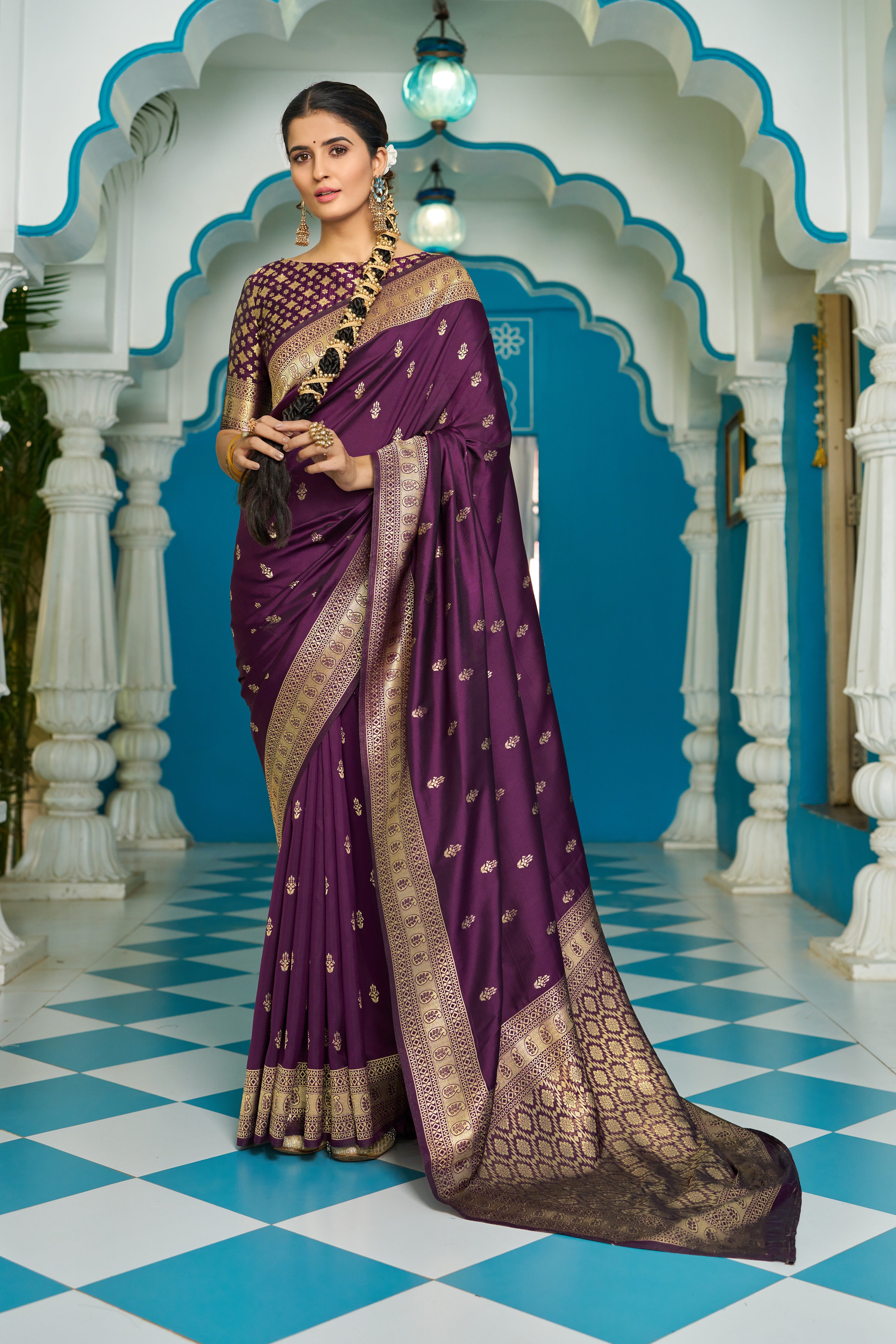 Silk Saree - Perfect for Partywear / Bollywood