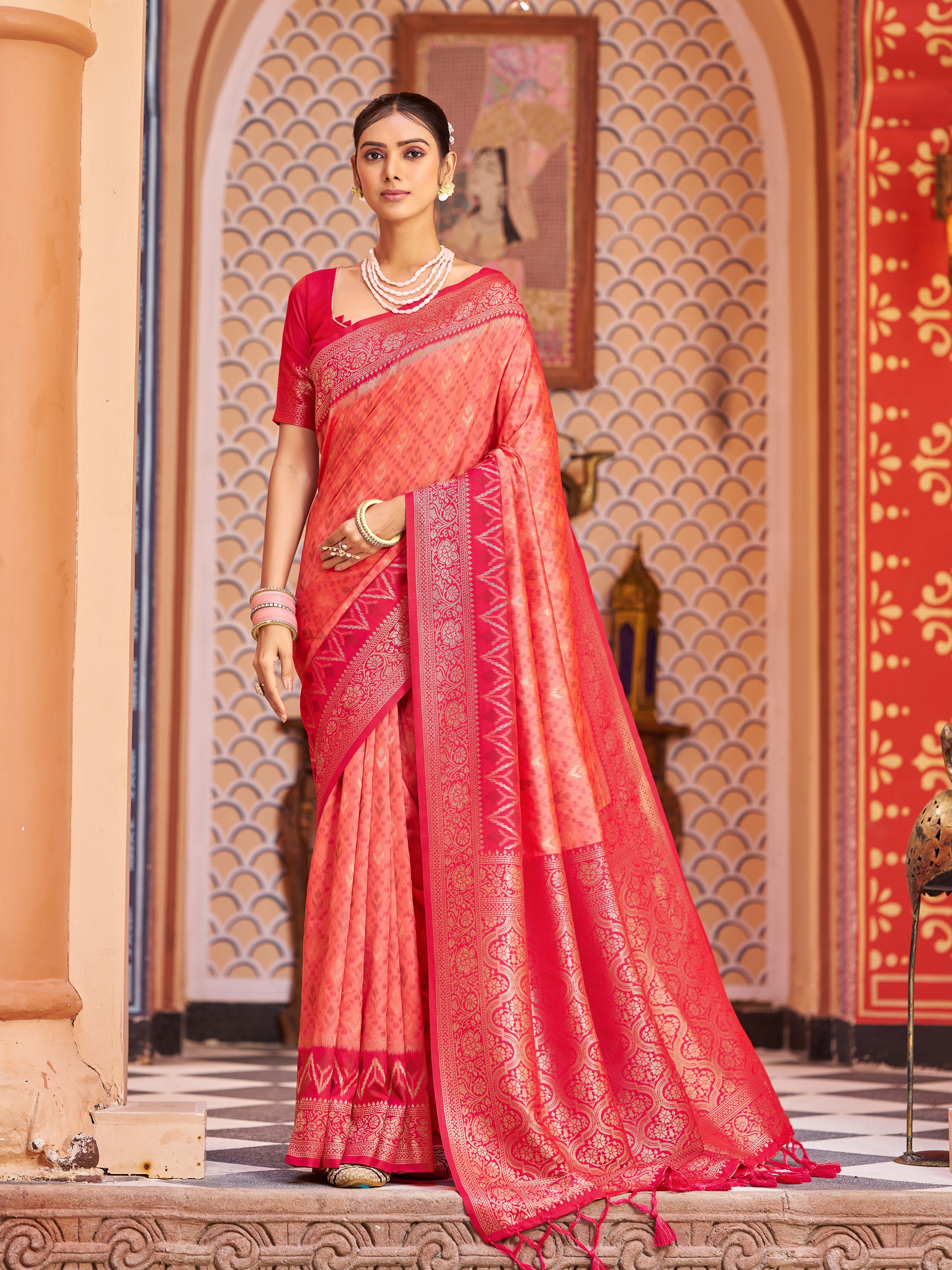 Soft Silk Saree - Perfect for Partywear / Bollywood
