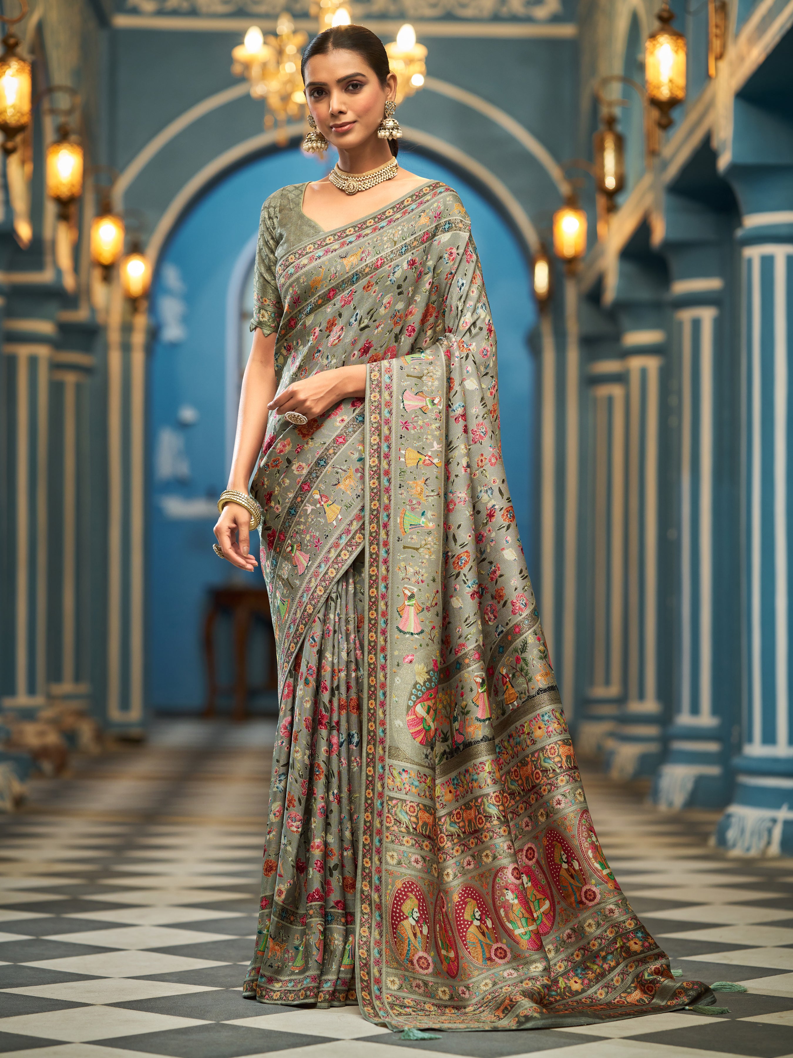 Soft Silk Saree - Perfect for Partywear / Bollywood