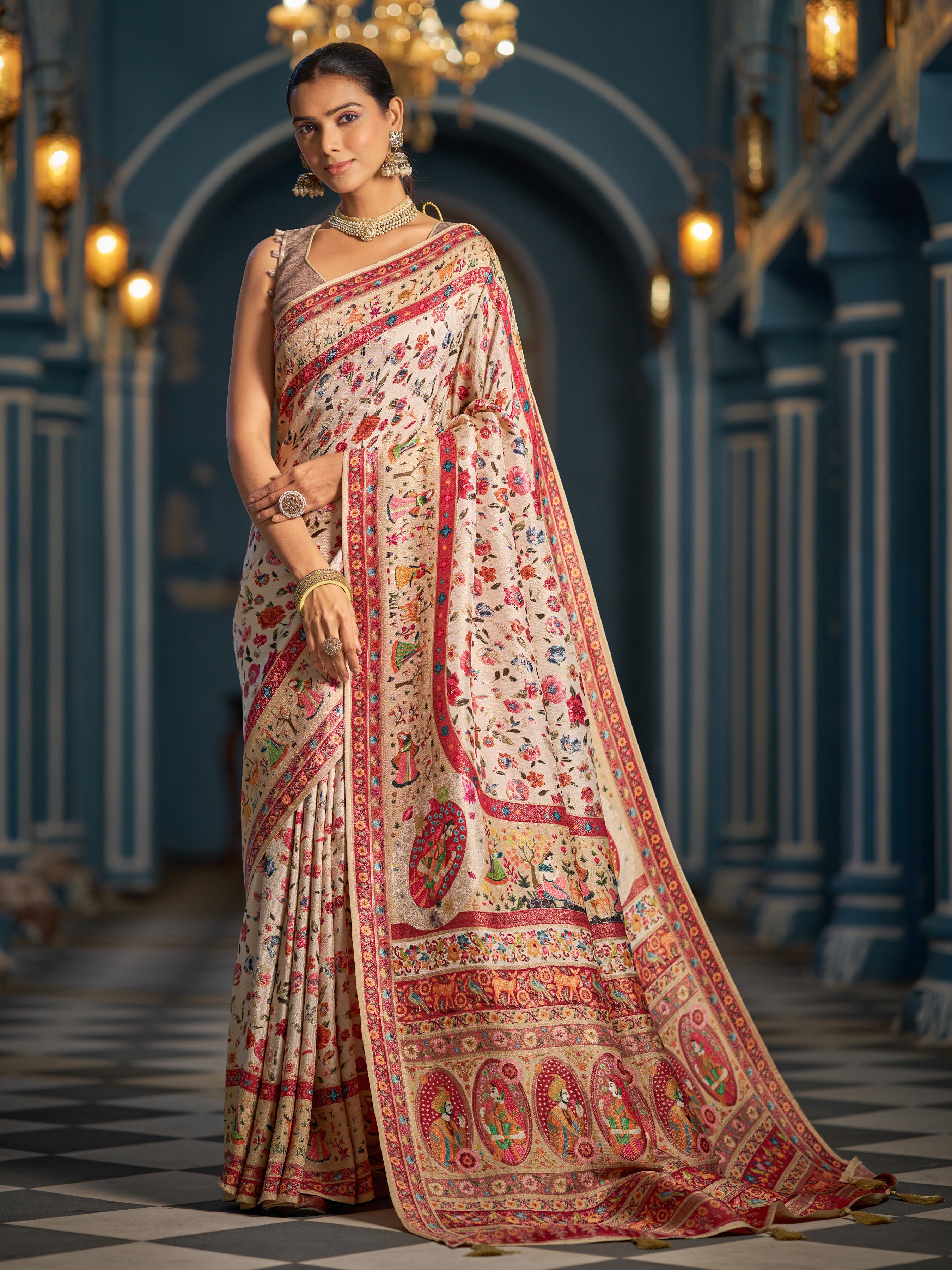 Soft Silk Saree - Perfect for Partywear / Bollywood