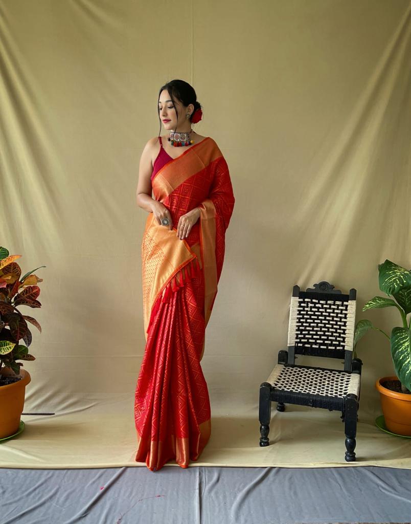 Pure Patola Silk Saree With All Over Contrast Patola Weaved With Contrast Meenakari And Rich Pallu With Tassels Attached Saree in Pink - Perfect for Partywear / Bollywood
