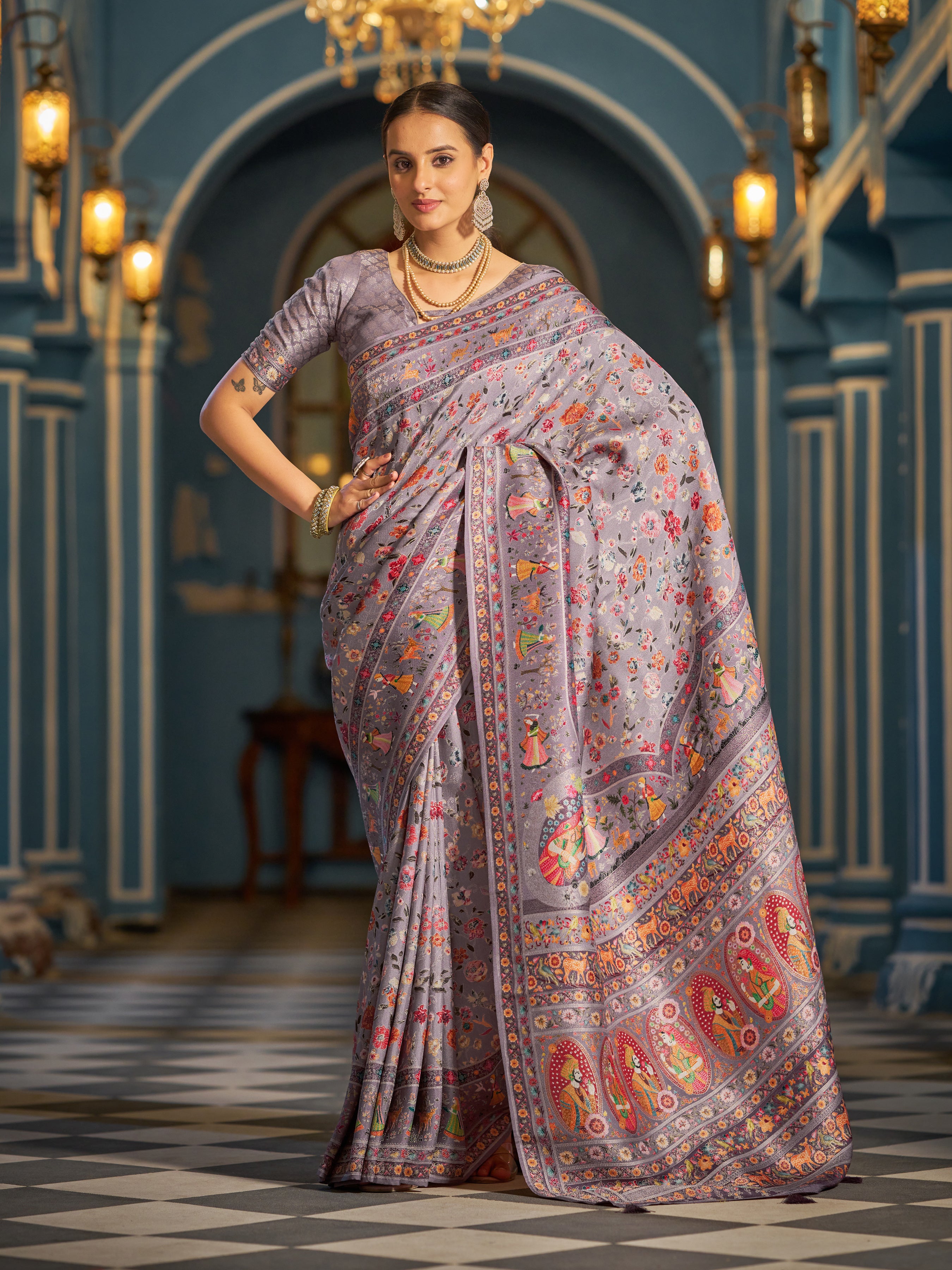Soft Silk Saree - Perfect for Partywear / Bollywood