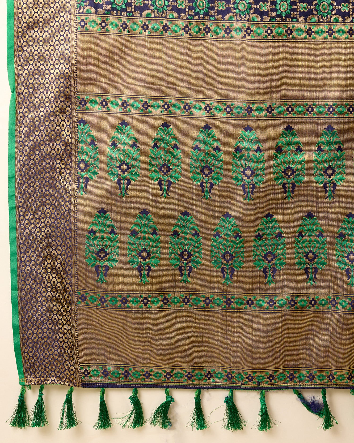 Pure Patola Silk Saree With All Over Contrast Patola Weaved With Contrast Meenakari And Rich Pallu With Tassels Attached Saree in Green - Perfect for Partywear / Bollywood