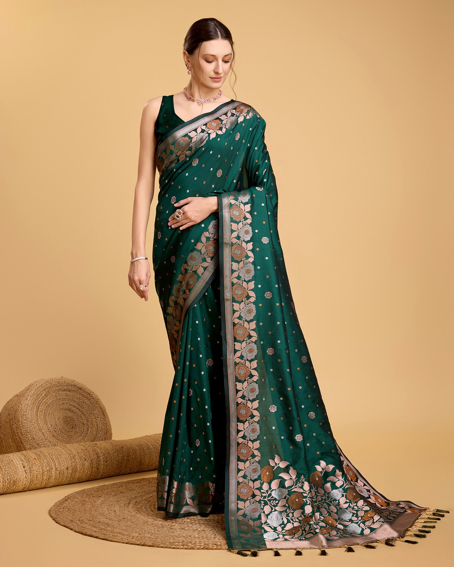 Fabrice Pure Jacquard Fabrics With Sona Chandi Pure Zari Work With A Bouquet Of Vibrant Pure Weave. Sheer Soft Saree Fabric Is Woven , Making It A Perfect Pick For Designing A Wedding And Festive Collection Saree - Perfect for Partywear / Bollywood