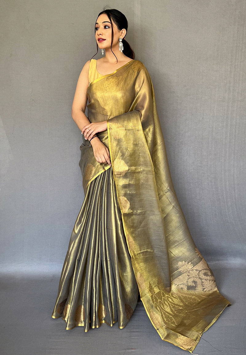 Silk Saree - Perfect for Partywear / Bollywood