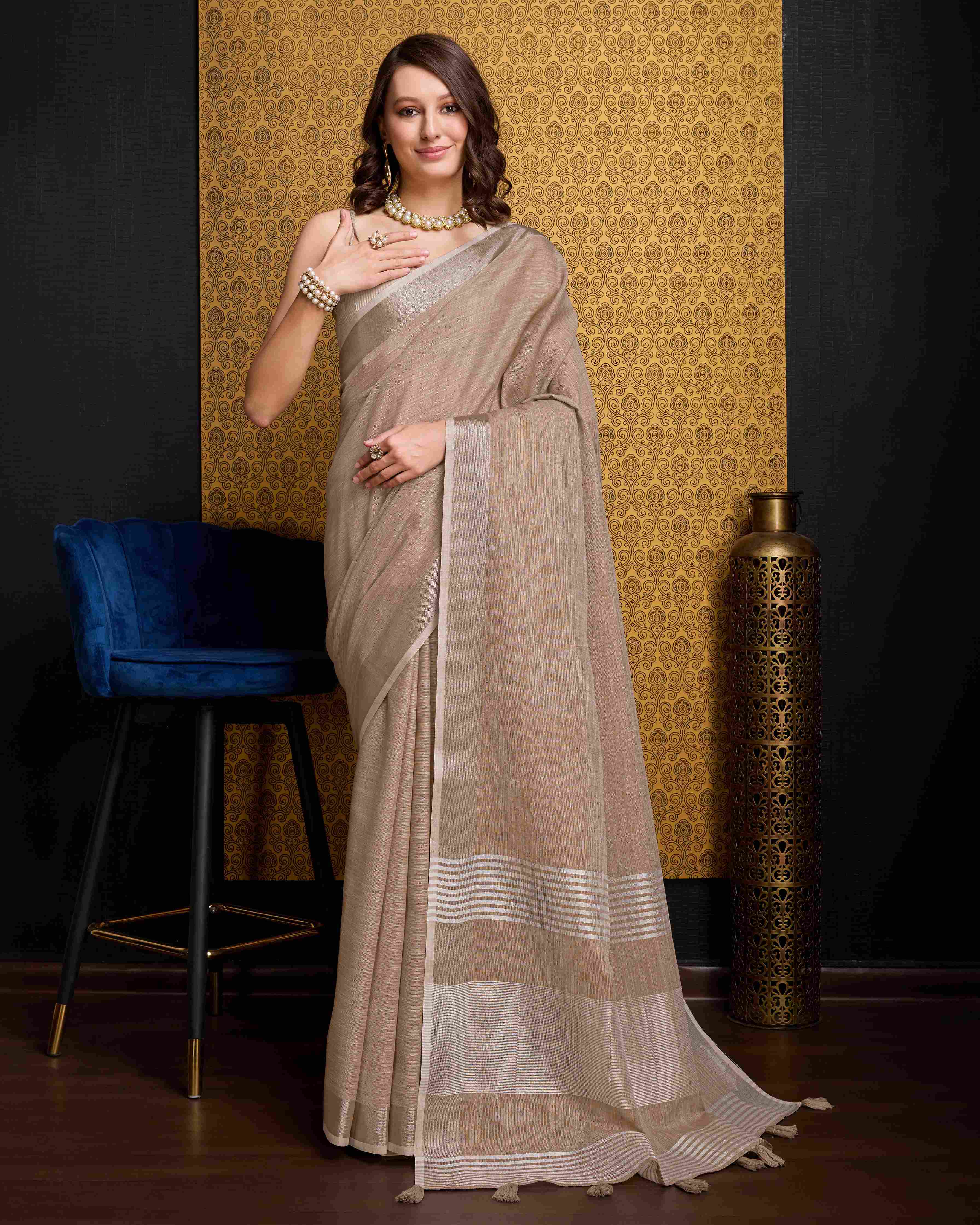 Linen Saree - Perfect for Partywear / Bollywood