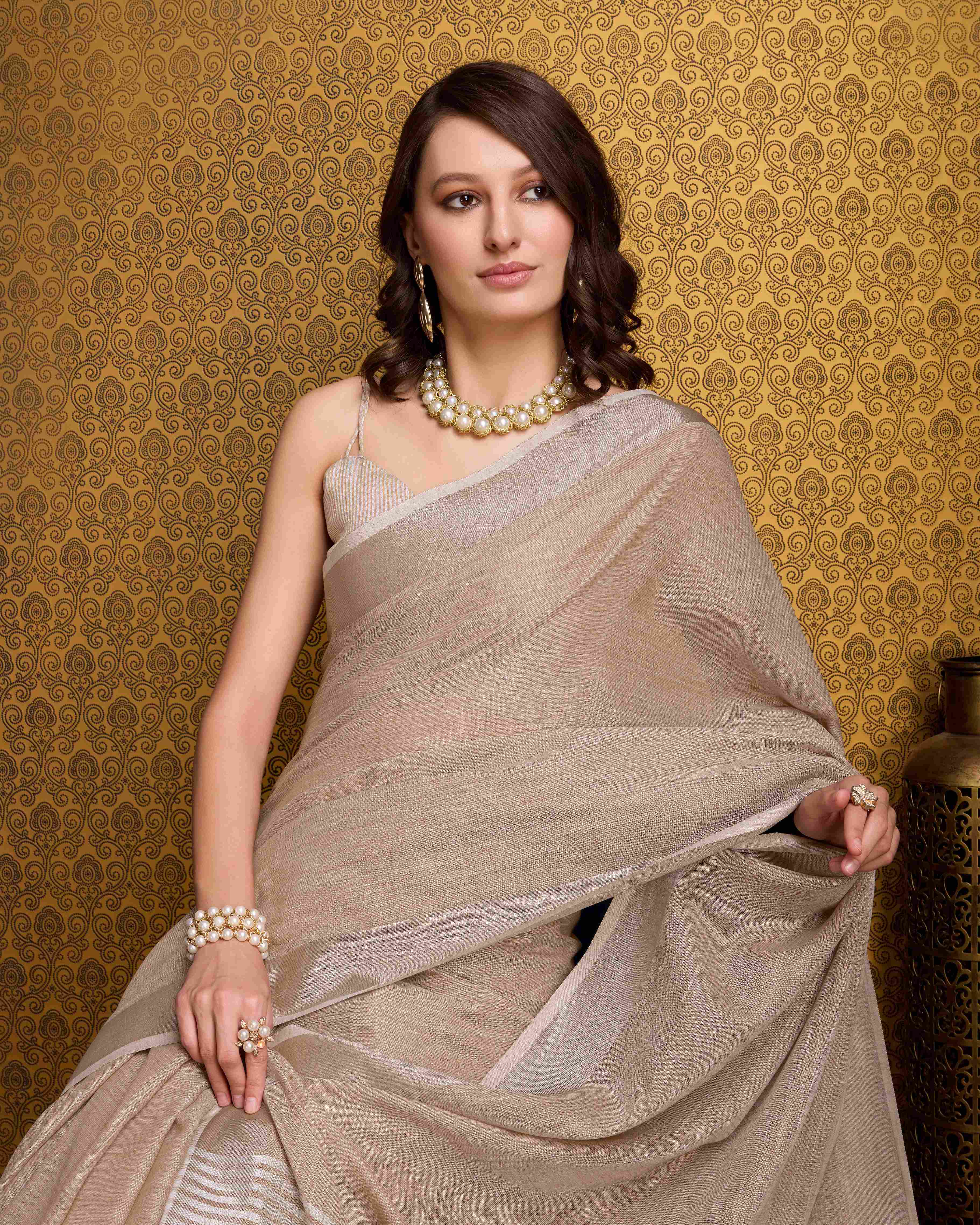 Linen Saree - Perfect for Partywear / Bollywood