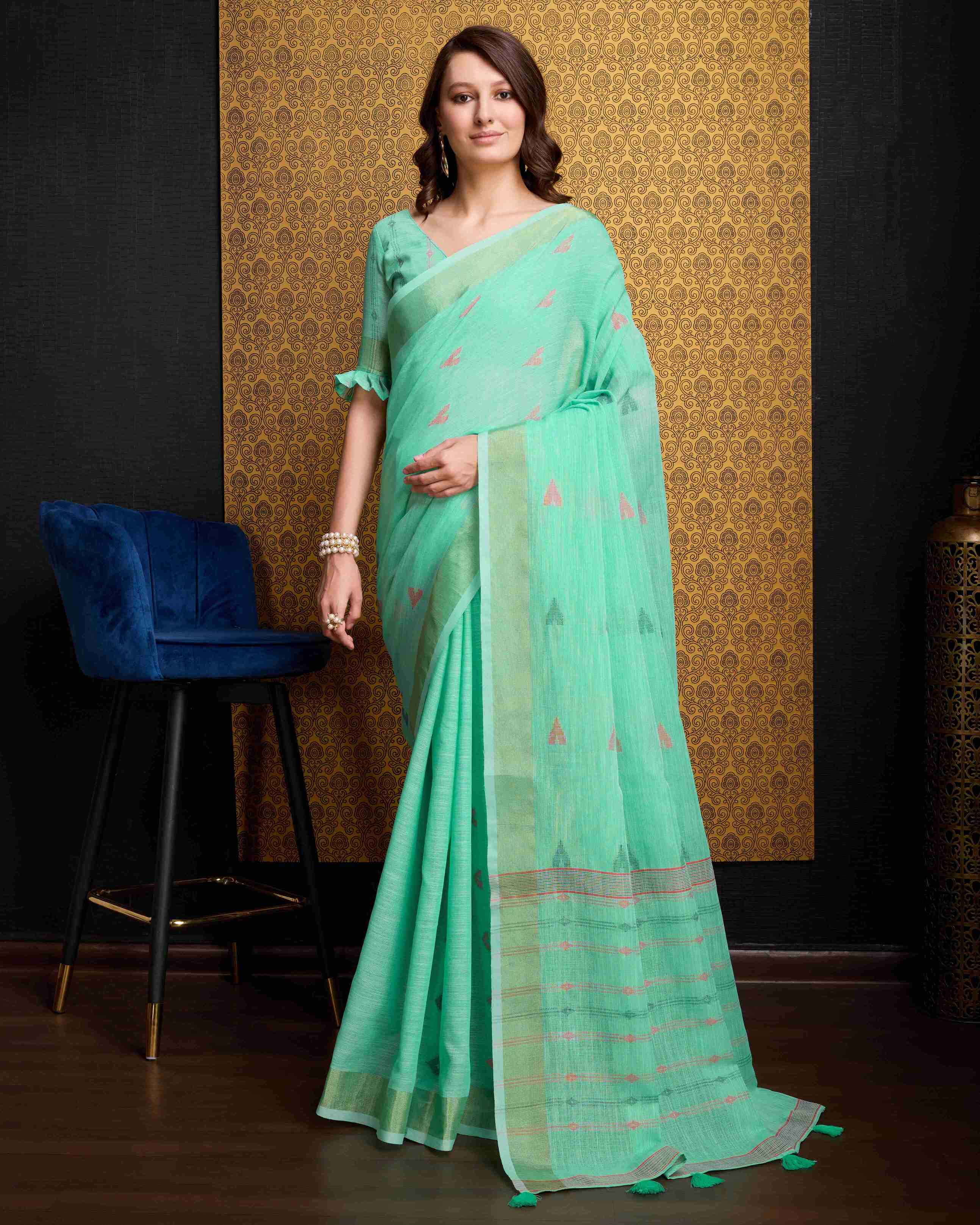 Organza Saree - Perfect for Partywear / Bollywood