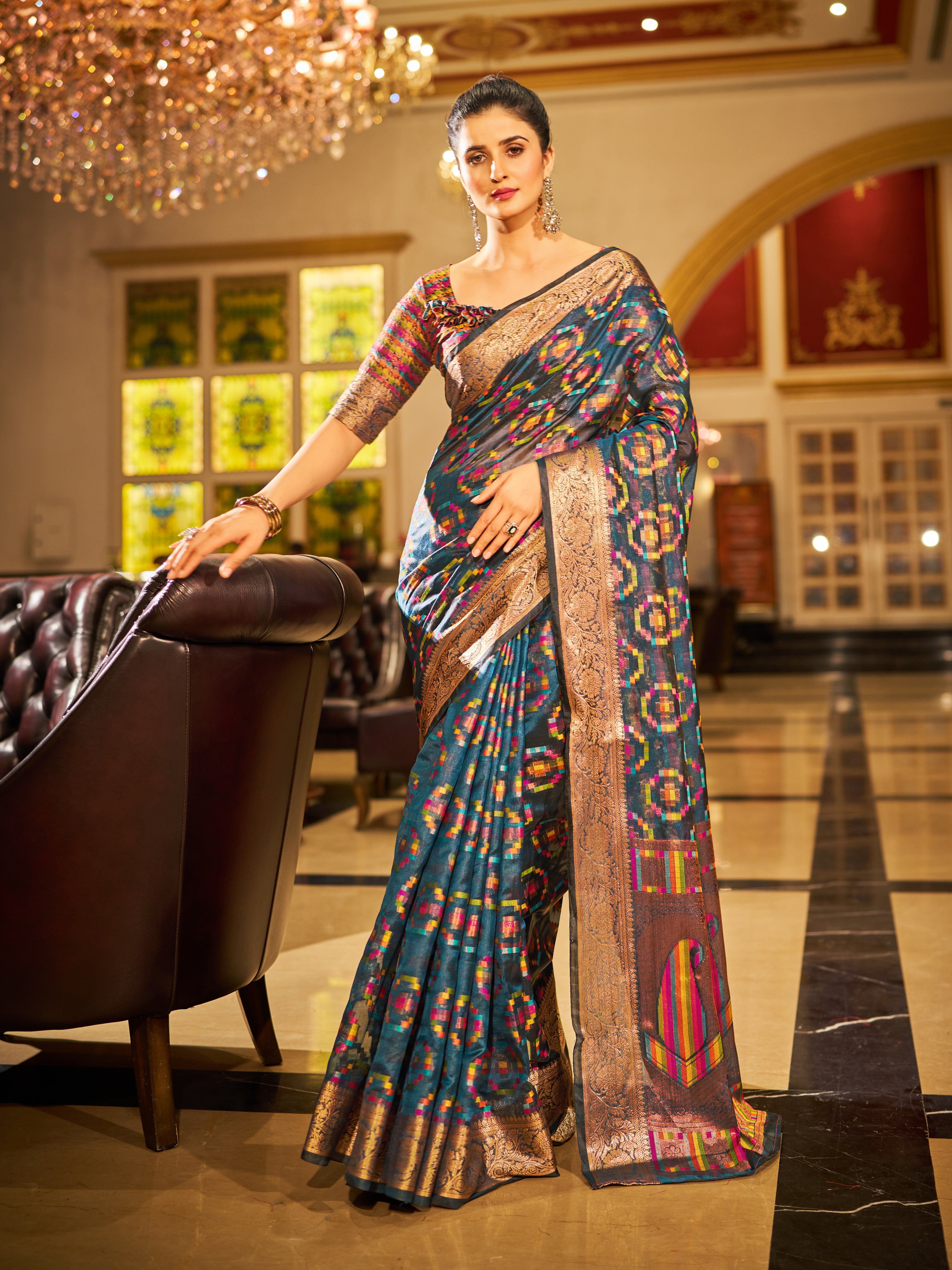 Organza Saree  - Perfect for Partywear / Bollywood