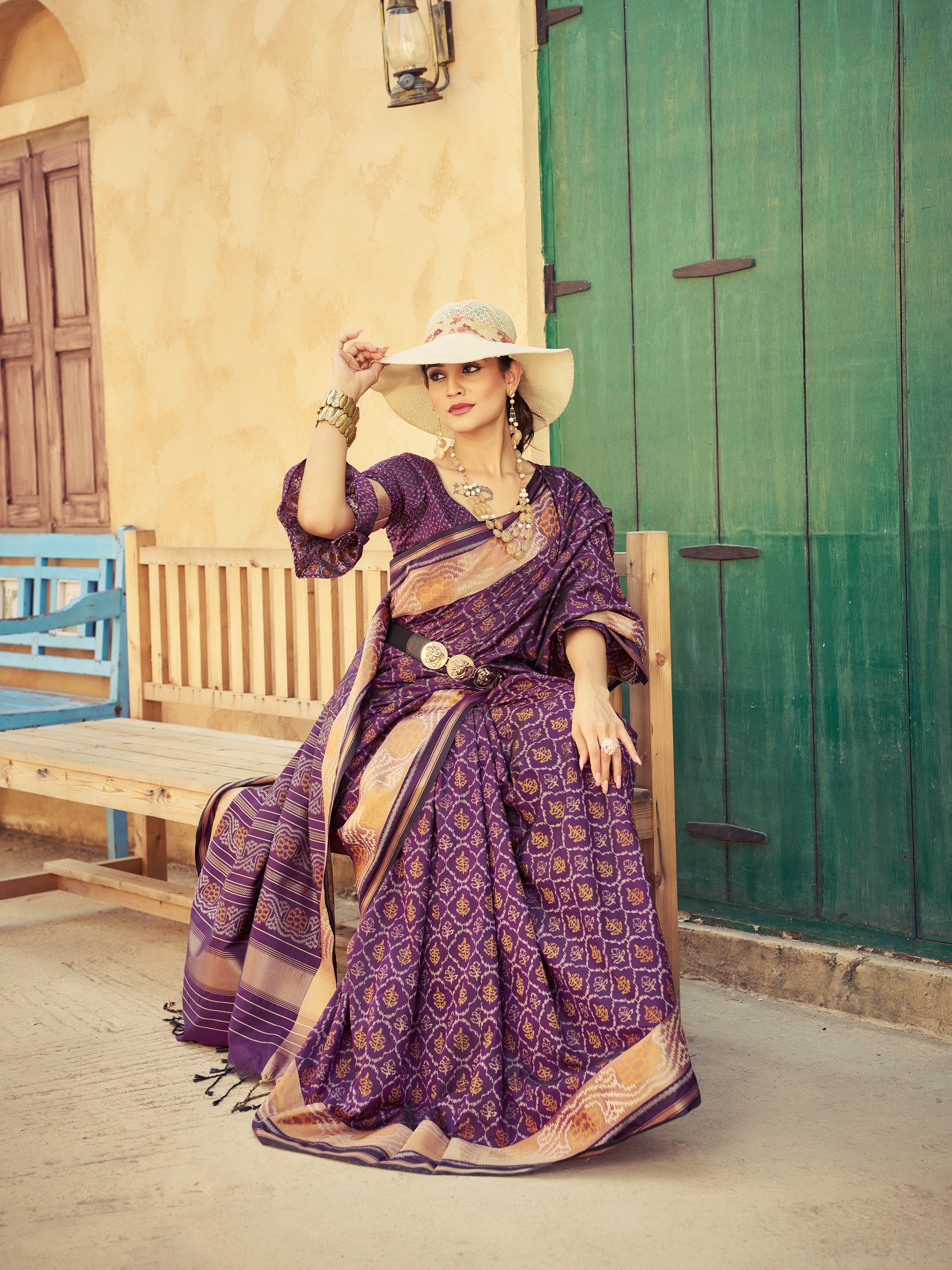 Soft Silk Saree - Perfect for Partywear / Bollywood