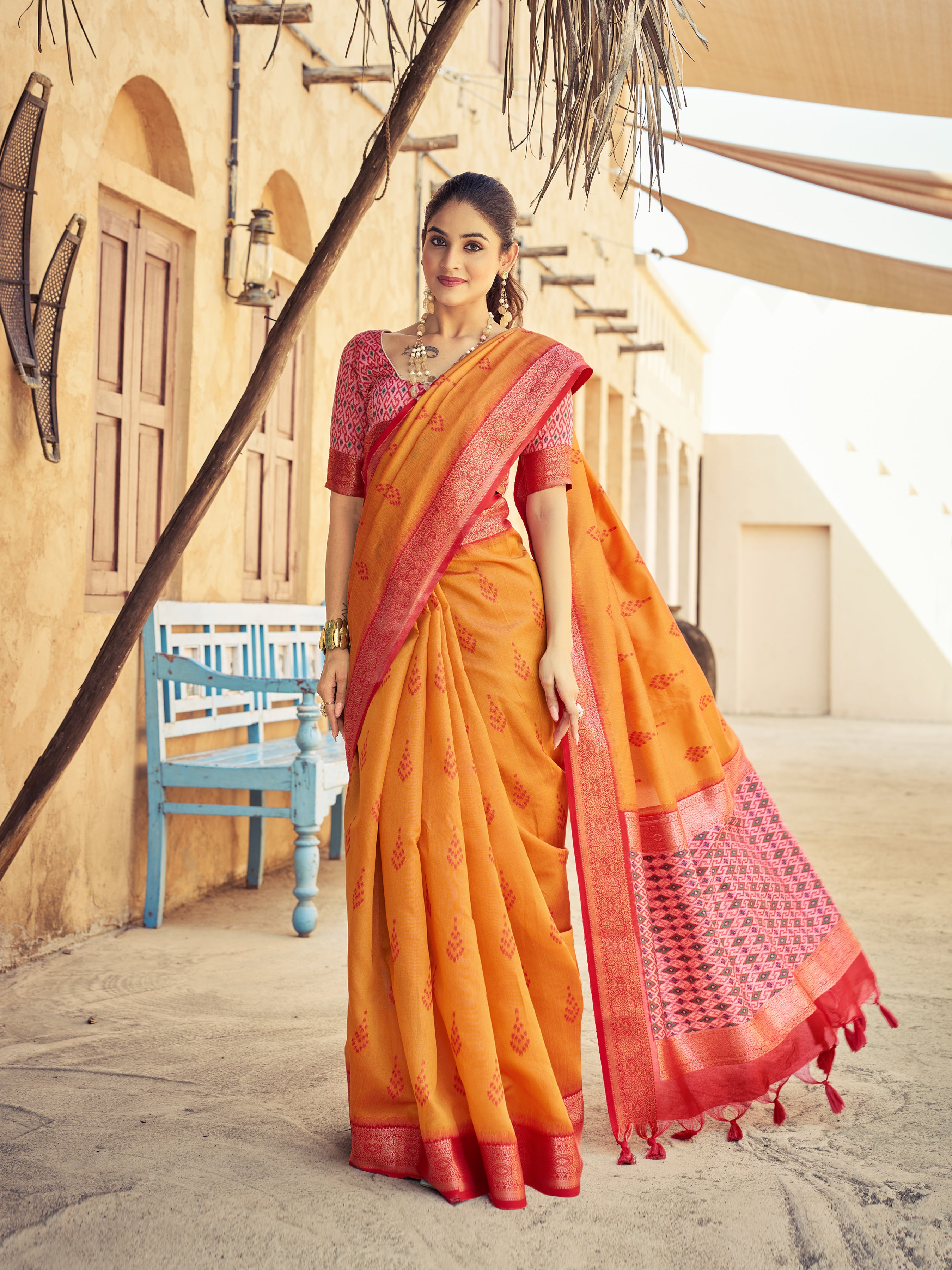 Raw Silk Saree - Perfect for Partywear / Bollywood