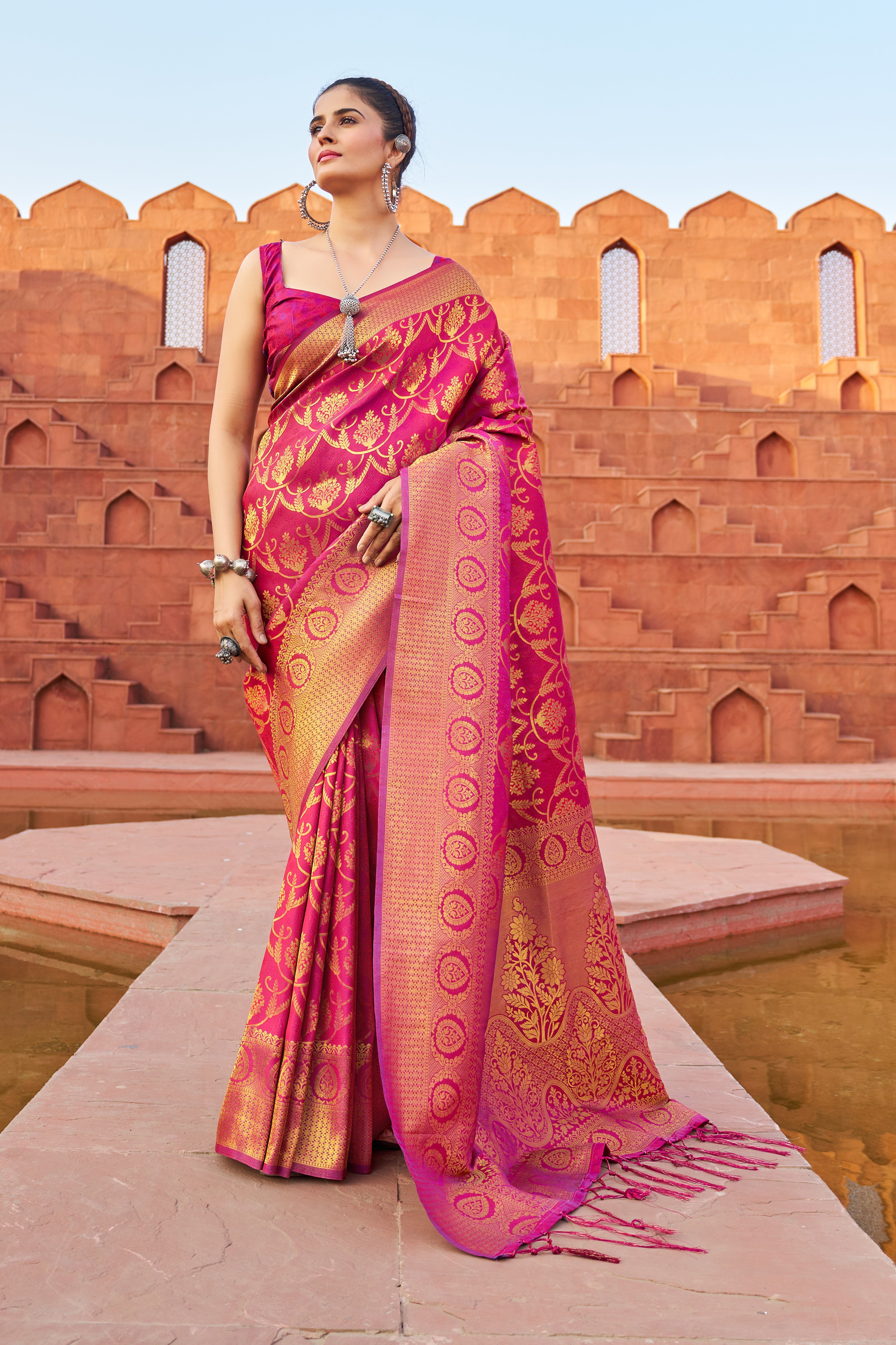 Soft Silk Saree - Perfect for Partywear / Bollywood