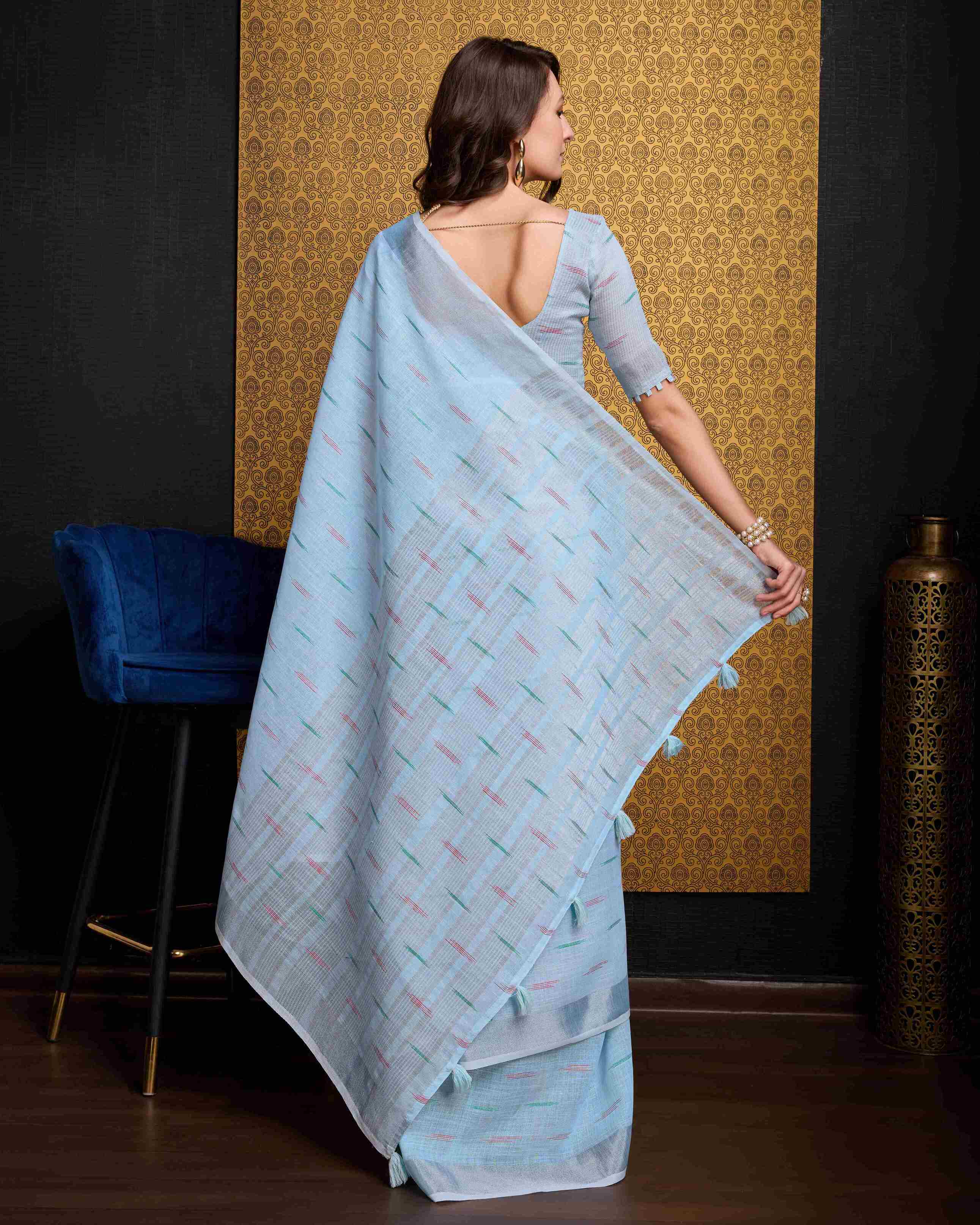 Organza Saree - Perfect for Partywear / Bollywood