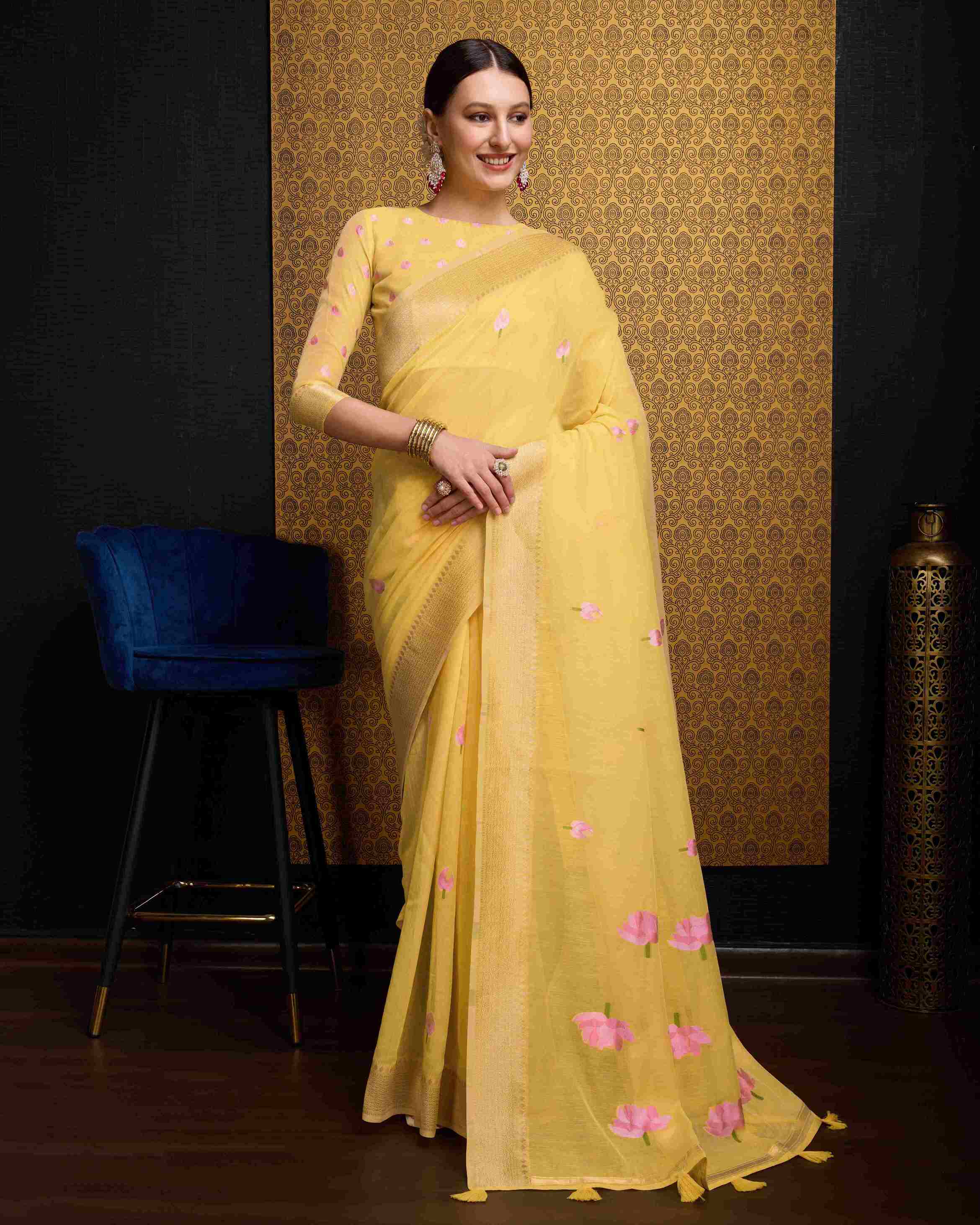 Linen Saree - Perfect for Partywear / Bollywood