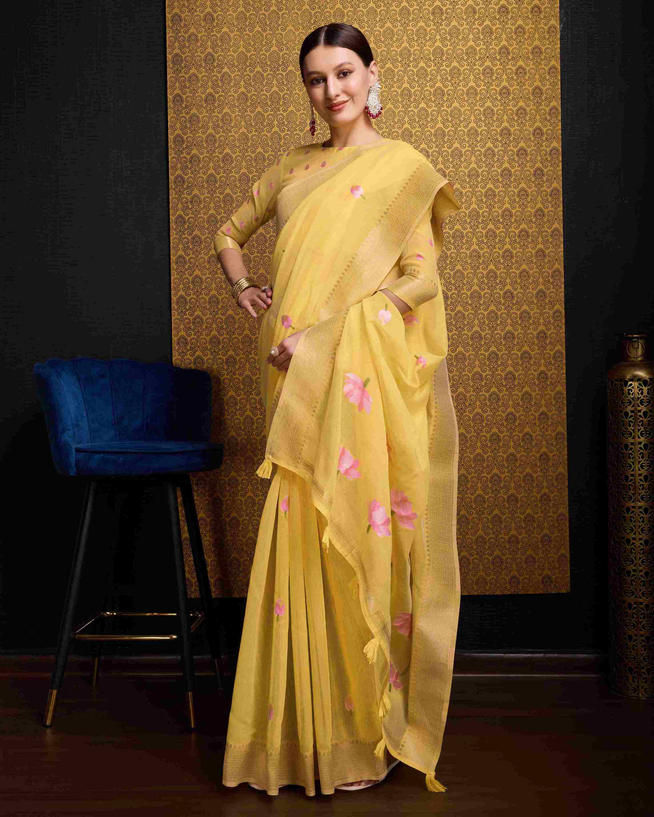 Linen Saree - Perfect for Partywear / Bollywood